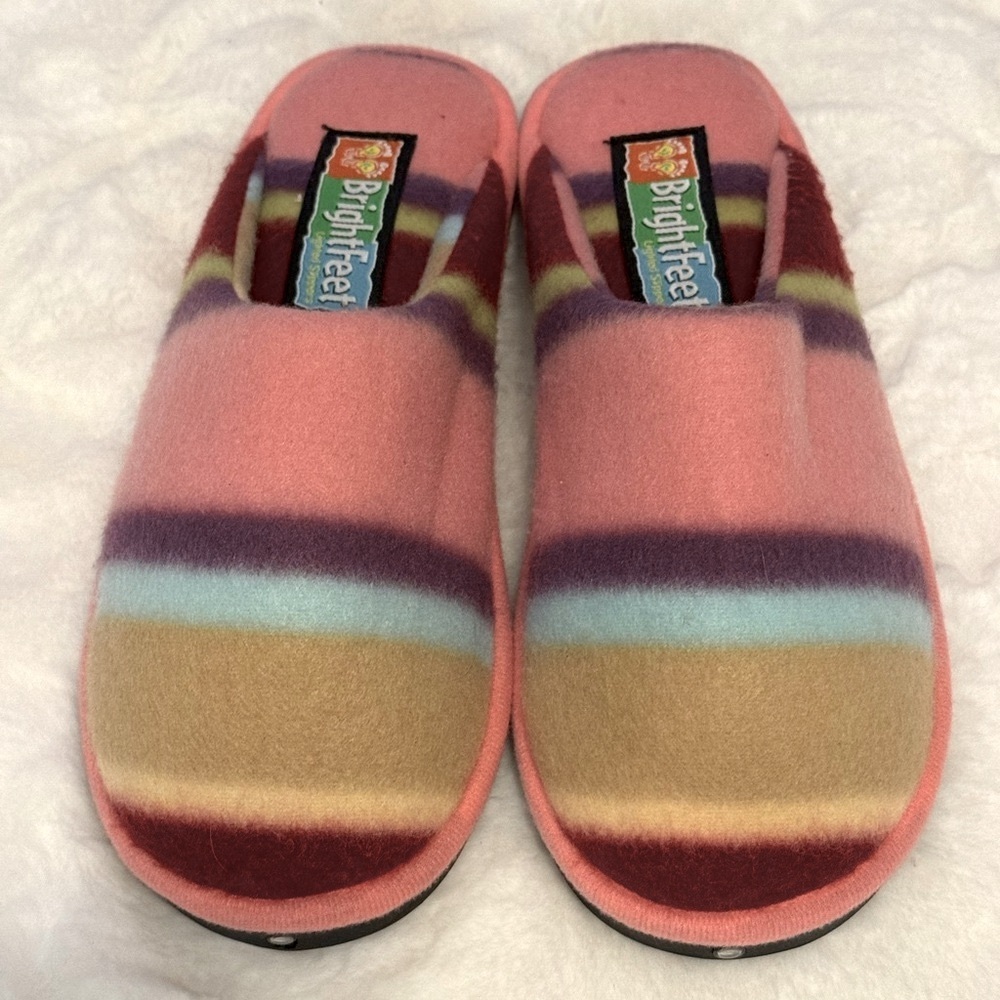 BrightFeet Lighted Slippers, Pink Stripe- size Small 5-6